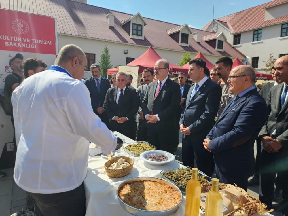 “Bir Anadolu Şenliği” Tunceli’de başladı