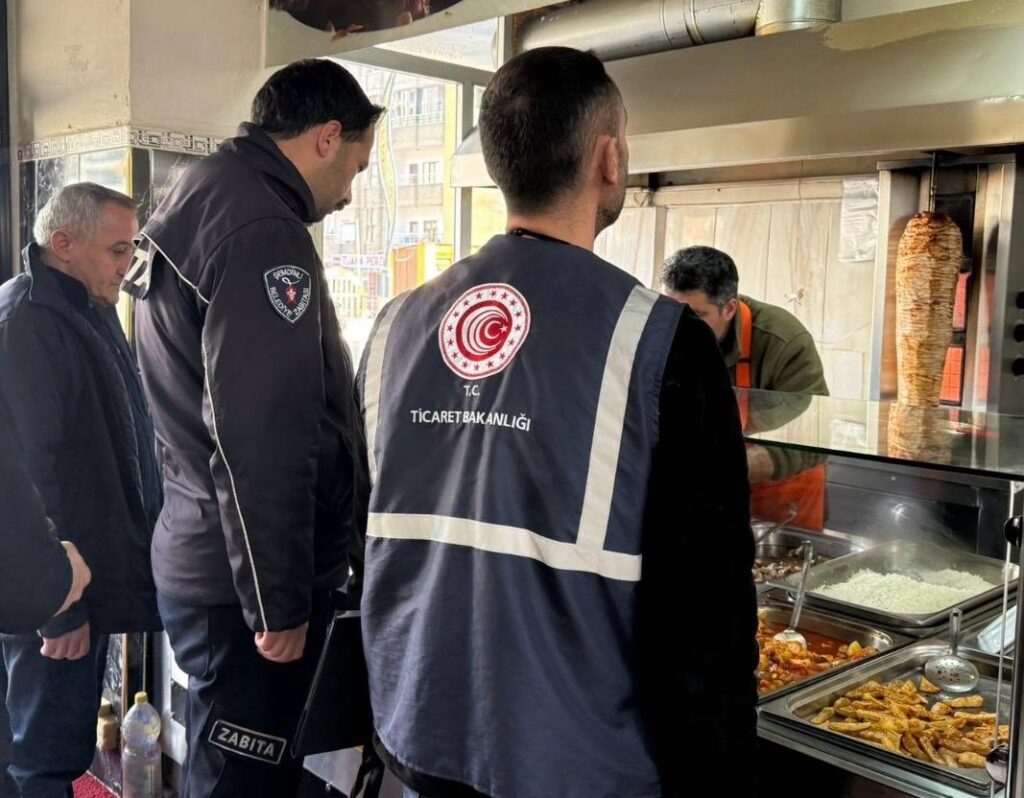 Yılbaşı Öncesi Şemdinli’de İşletmelere Sıkı Denetim