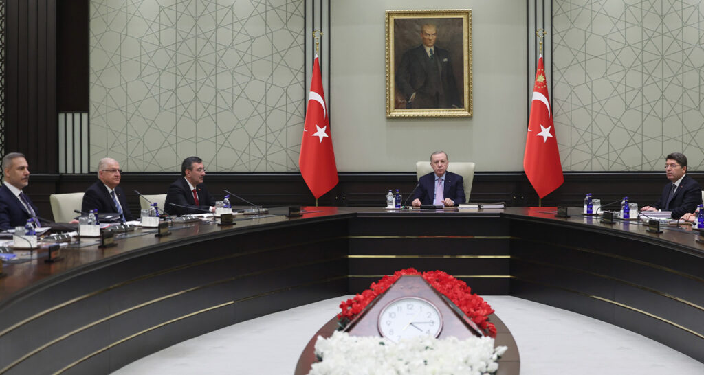 MGK Bildirisi: “Terörsüz Türkiye istikametinde ülkemizin güvenlik, istikrar ve refahını tahkim etmeye matuf adımlara devam edilecek”