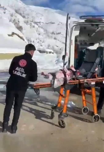 Şemdinli’de yanık olayı: 9 aylık bebek Van’a sevk edildi