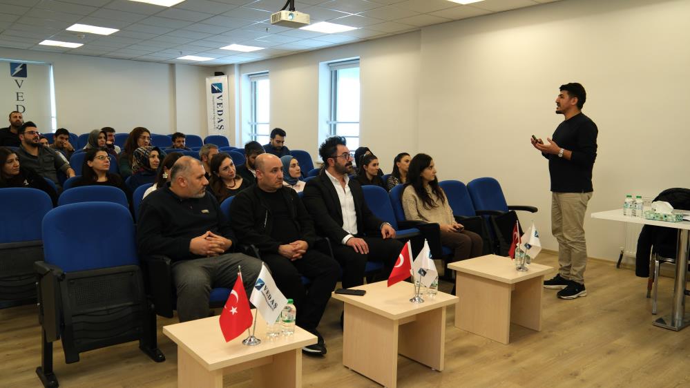 VEDAŞ’tan çalışanlarına akran zorbalığı eğitimi