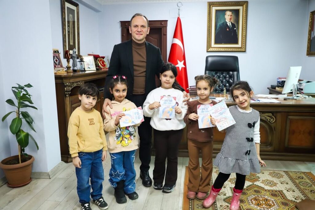 Minik Öğrencilerden Kaymakam Akpınar’a Anlamlı Ziyaret