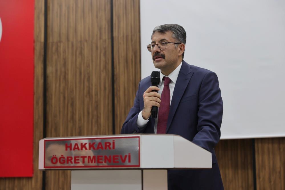 Bakan Yardımcısı Çelik: “Hayat yolculuğumda alın teriyle çalıştım”