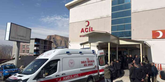 Çukurca’da otomobil dereye uçtu: 1 ölü