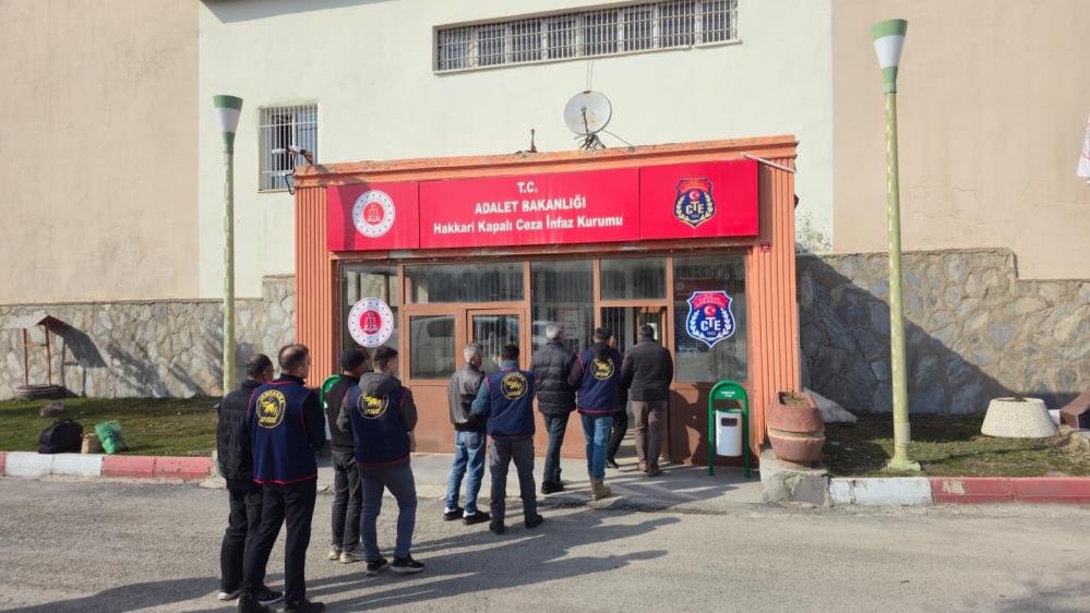 Hakkari’de 25 yıl hapis cezası bulanan 5 şahıs yakalandı