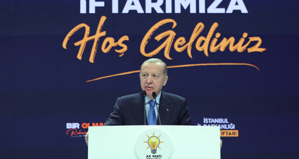 Cumhurbaşkanı Erdoğan: “İran’a yönelik Netanyahu’nun kışkırtmaları ile başlayan Amerika-İsrail saldırılarından üzüntü ve endişe duyuyoruz”