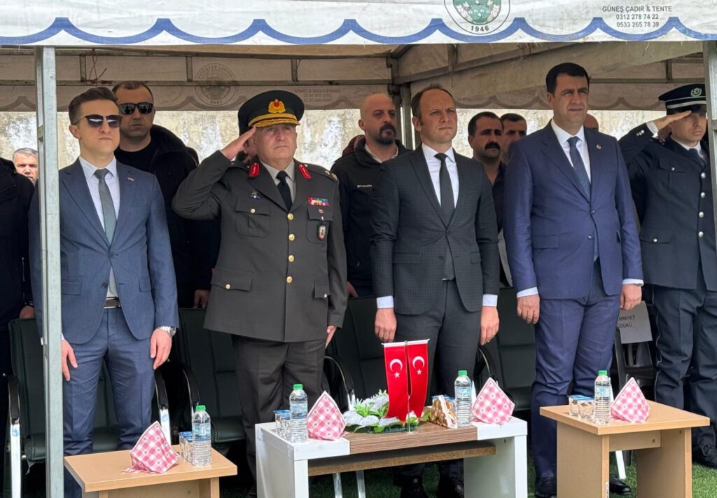Şemdinli’de 23 Nisan Ulusal Egemenlik ve Çocuk Bayramı Coşkuyla Kutlandı