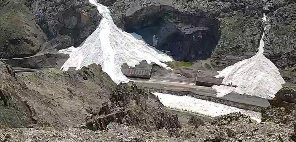 Sümbül Dağı’nda peş peşe çığ düştü