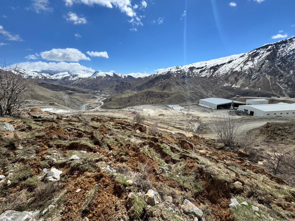 Hakkâri Entegre Katı Atık Depolama Sahası’nda Heyelan: Faaliyetler Geçici Olarak Durduruldu