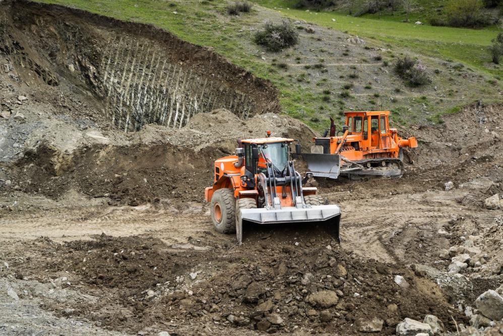 Hakkari yolundaki heyelan riskine karşı ‘mühendislik’ uyarısı