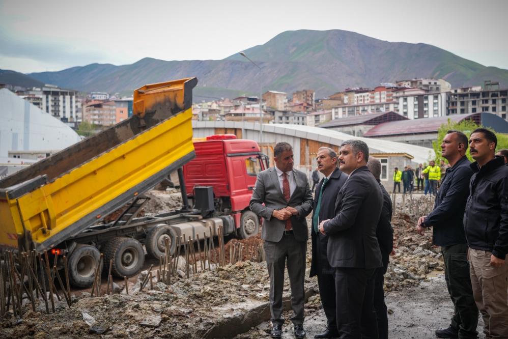 Hakkari’de 6 bina tahliye edildi