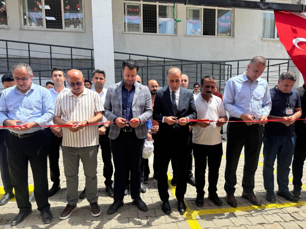 Şemdinli’de TÜBİTAK 4006-C Bilim Fuarı Festivali Büyük İlgi Gördü