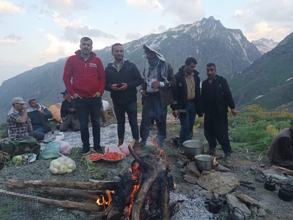 Geverok Yaylası Doğaseverlerin Uğrak Noktası Olmaya Devam Ediyor