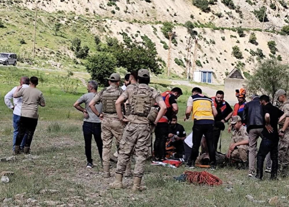Hakkari’de Zap suyuna düşen şahıs hayatını kaybetti