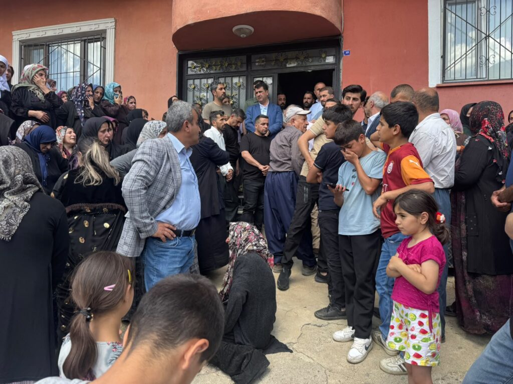 Şemdinli’de Kanlı Olay: Aynı Aileden 4 Kişi Hayatını Kaybetti
