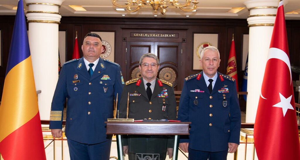 Genelkurmay Başkanı Orgeneral Bayraktaroğlu, Romanya Hava Kuvvetleri Komutanı Baraboi’yi kabul etti