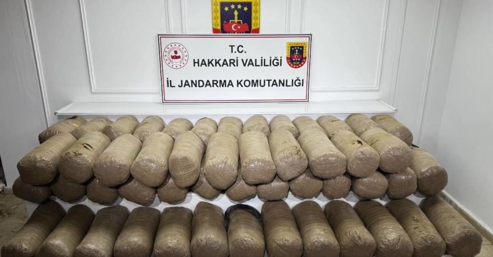 Hakkari’de düzenlenen operasyonda 503 kilogram uyuşturucu madde ele geçirildi
