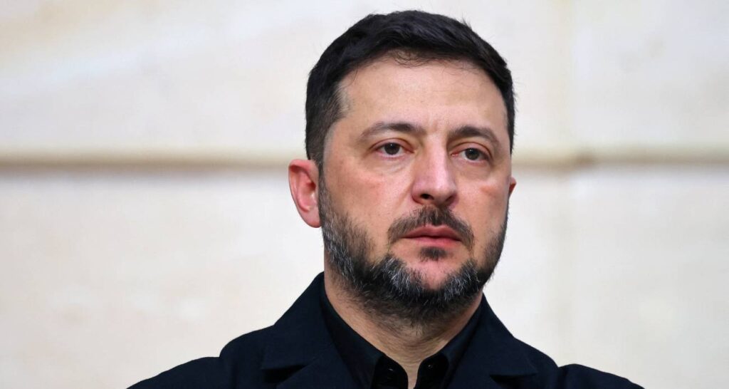 Polonya, Zelenskiy’e verdiği en yüksek devlet nişanını geri aldı