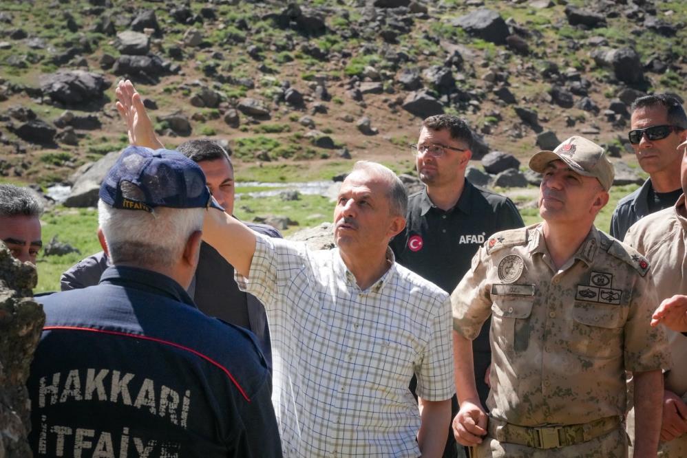 Süpha Dürek Dağı’nda kayıp dağcıyı arama çalışmaları sürüyor