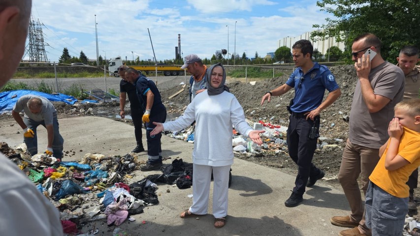 Altın dolu çantasını yol kenarına bırakıp evine çıktı, döndüğünde hayatının şokunu yaşadı