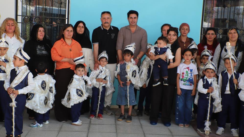 Sünnet olacak çocuklar gönüllerince eğlendi