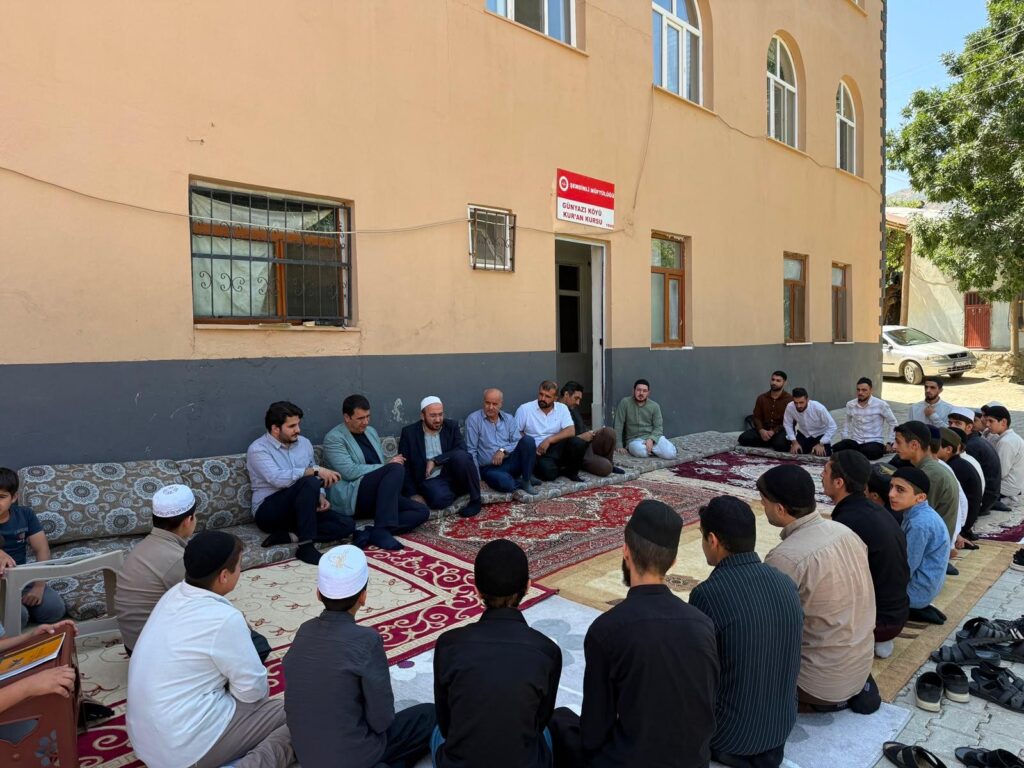 Şakar, Günyazı’daki Kur’an Kursu Öğrencileriyle Buluştu