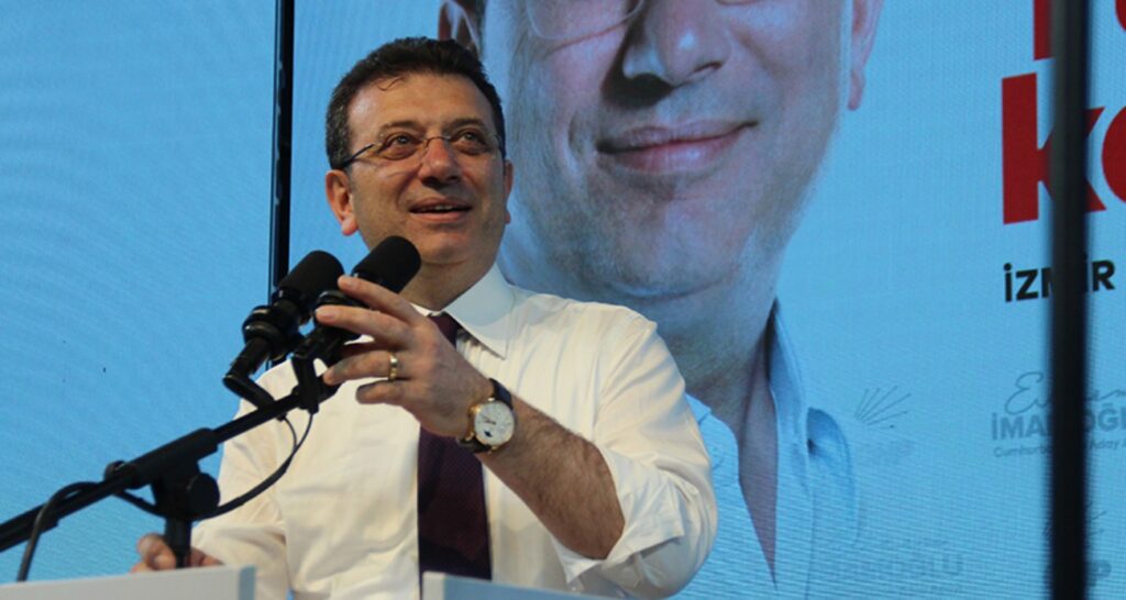 Ekrem İmamoğlu, CHP’den istifa etti