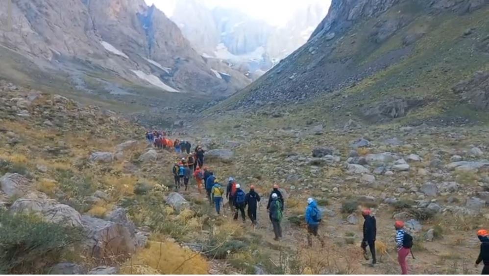 Hakkari’nin zorlu zirvelerinde hayati tatbikat
