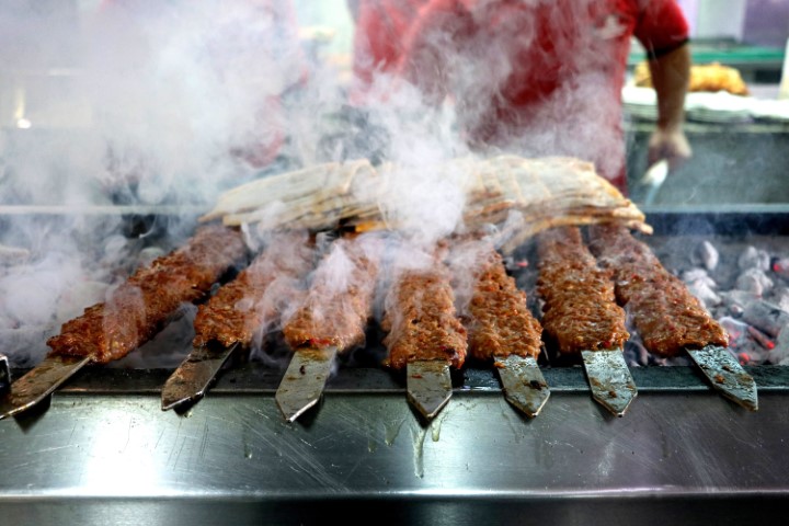 Adana kebabı Ermenistan’da gündem oldu, Adana’dan davet geldi