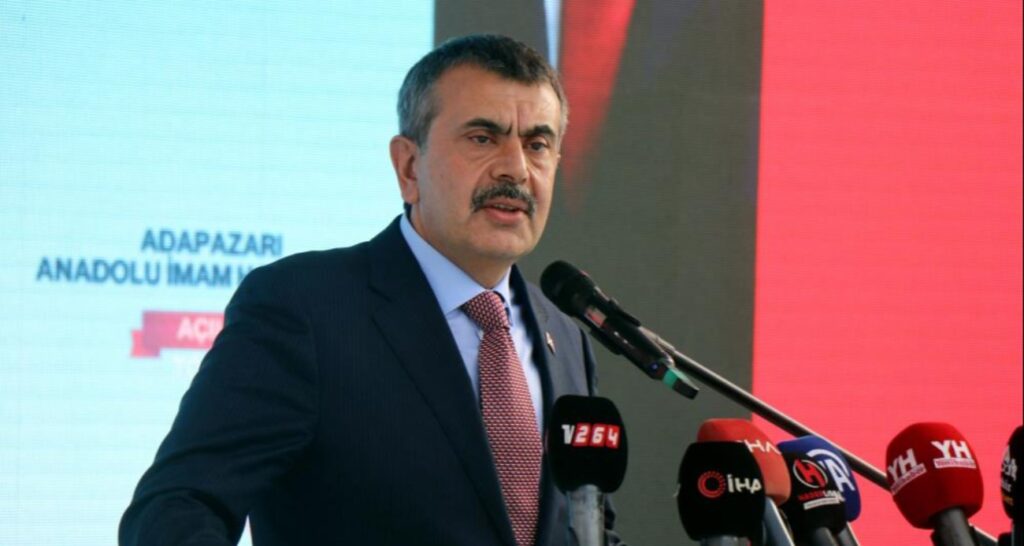 Öğretmenlere ikinci iller arası isteğe bağlı yer değiştirme hakkı
