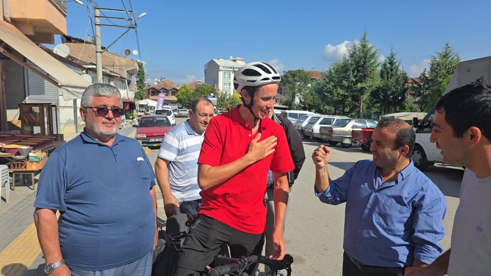 Bisikletle dünya turuna çıkan Avustralyalı gezginin Türk hayranlığı: “Siz inanılmazsınız”