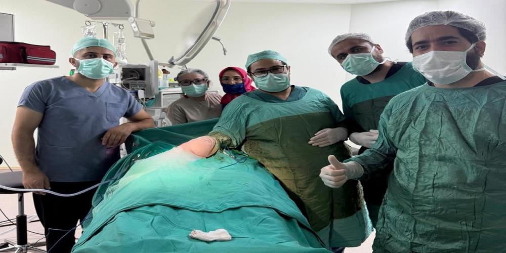 Çukurca Devlet Hastanesi’nde laparoskopik cerrahide büyük başarı
