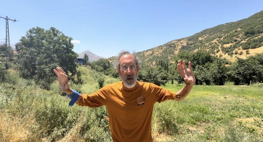ABD’li turist Hakkari’ye hayran kaldı