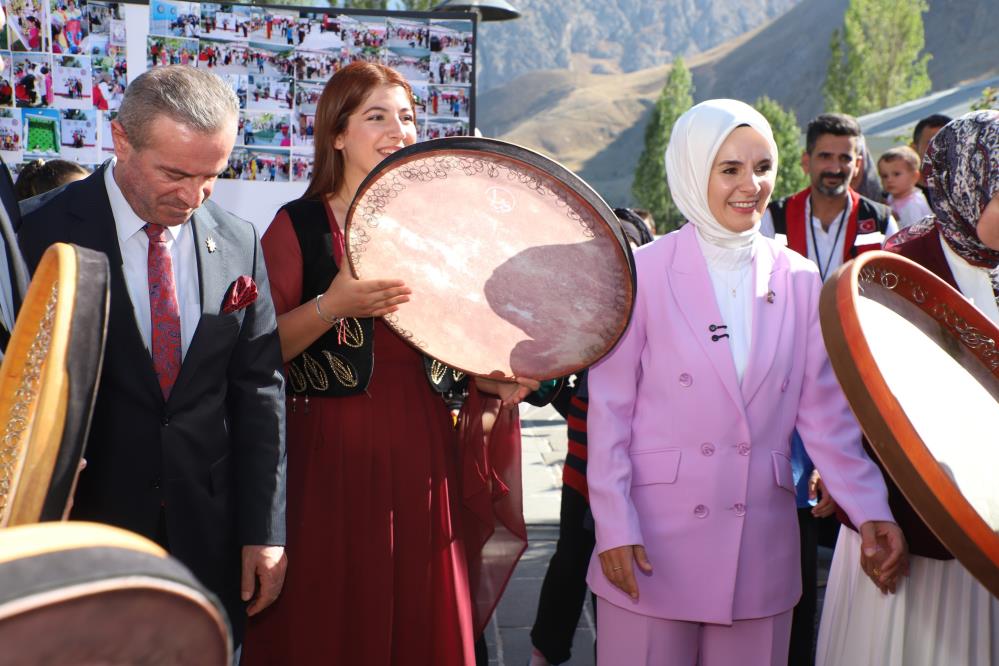 Bakan Göktaş: “Güçlü aileler, güçlü gelecek demek”