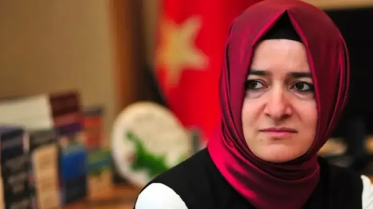 AK Parti Genel Başkan Yardımcısı Fatma Betül Sayan Kaya, görevlerinden affını istedi