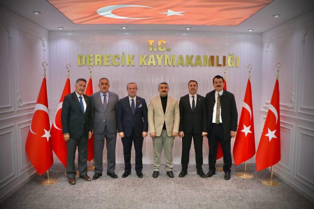 Zeydin Kaya Derecik’te: “Hemşehrilerimizle Birlikte Hizmete Devam Edeceğiz”