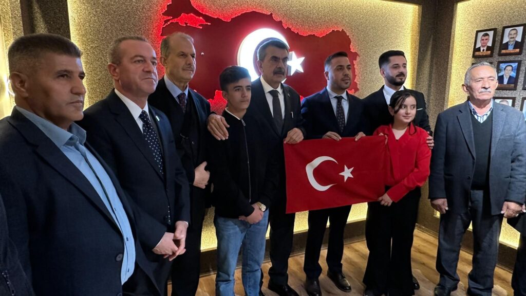 Bakan Tekin Yüksekova’da: “Türkiye’de bir özgürlük iklimi inşa etmeye çalıştık”