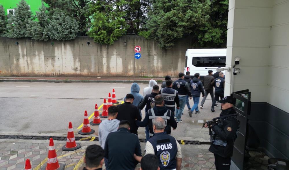 6,2 milyarlık para trafiğinde 29 şüpheli tutuklandı