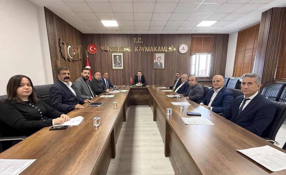 Yüksekova’da ihtiyaç sahibi 1930 aileye destek